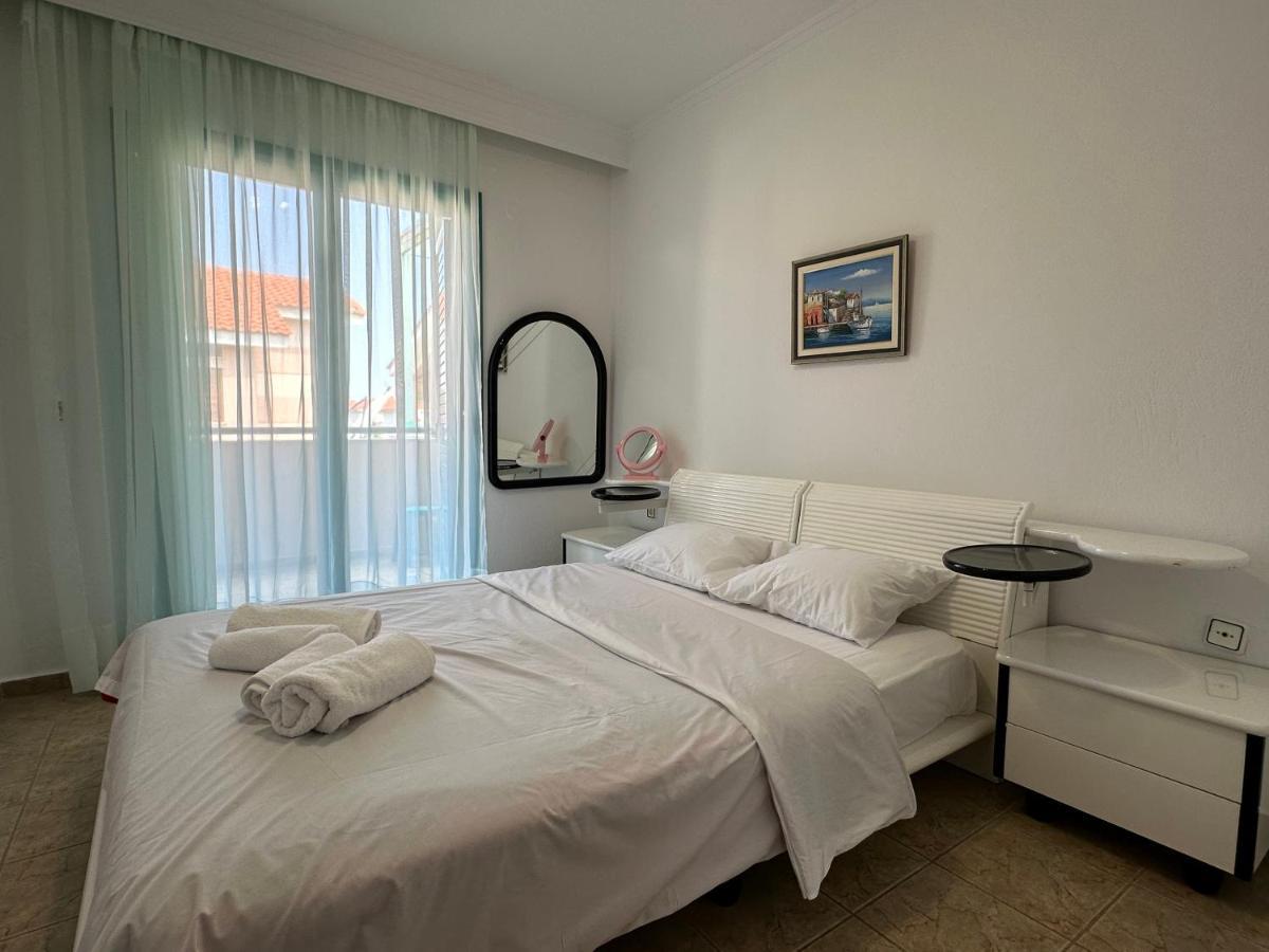 Emerald Seaside Apartment In Pefkohori 佩科霍里 外观 照片