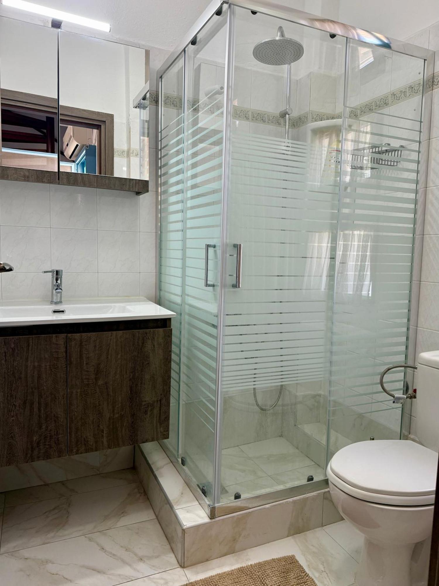 Emerald Seaside Apartment In Pefkohori 佩科霍里 外观 照片