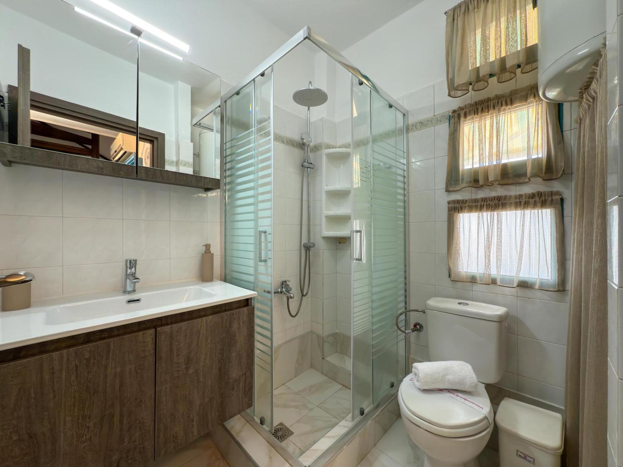 Emerald Seaside Apartment In Pefkohori 佩科霍里 外观 照片