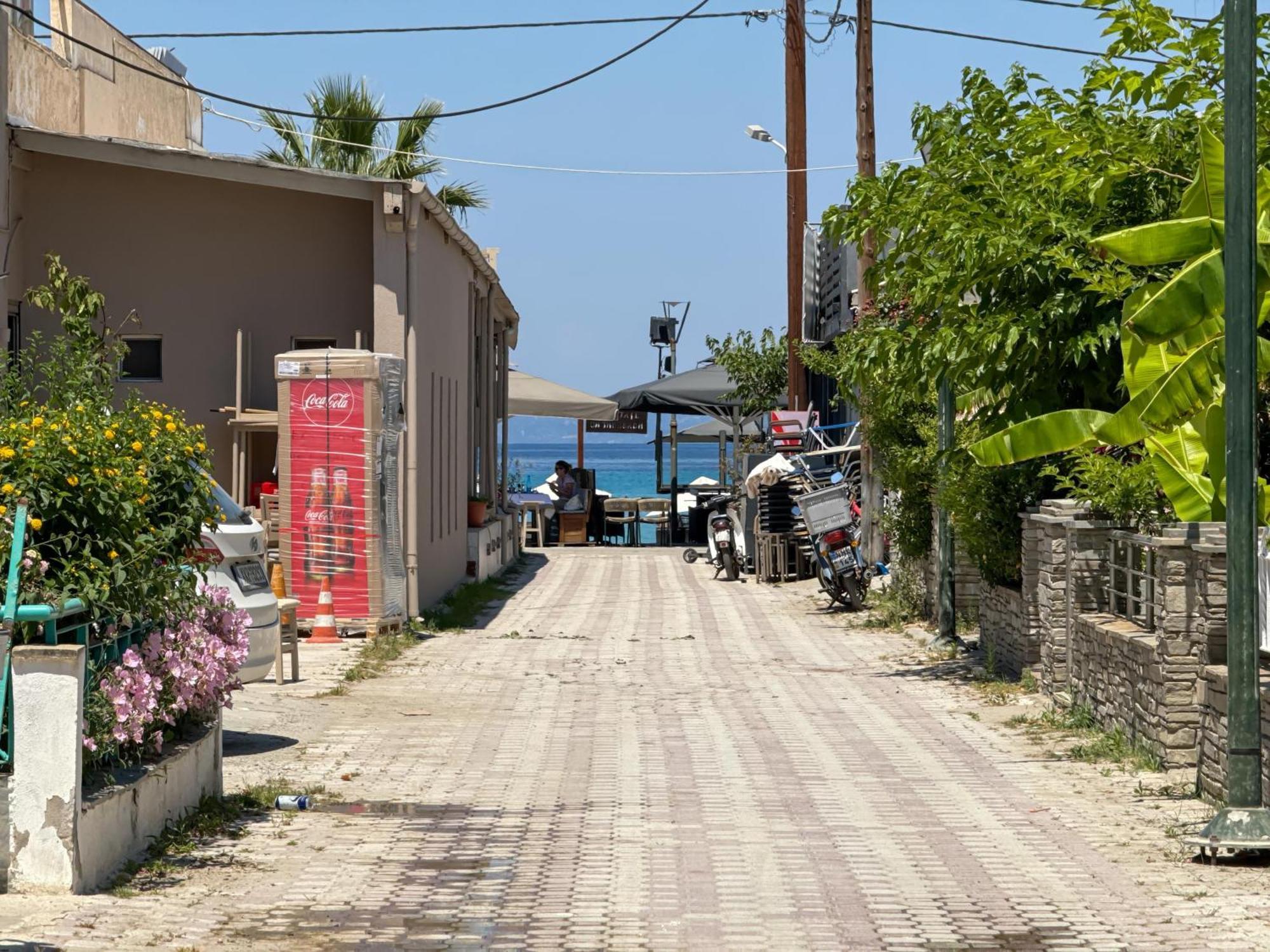 Emerald Seaside Apartment In Pefkohori 佩科霍里 外观 照片