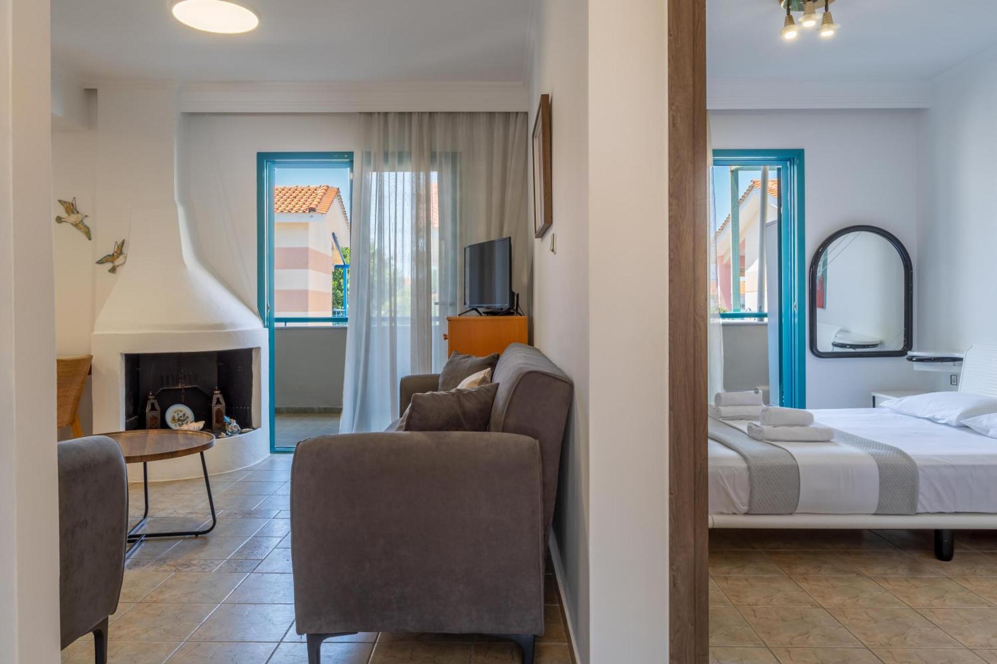 Emerald Seaside Apartment In Pefkohori 佩科霍里 外观 照片